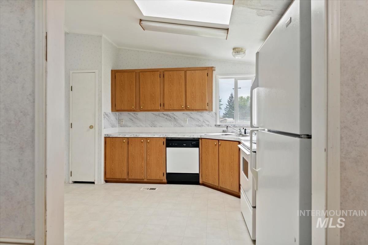5720 Butte Rd, New Plymouth, Idaho 83655, 3 Bedrooms, 2 Bathrooms, Residential For Sale, Price $740,000, 98945806