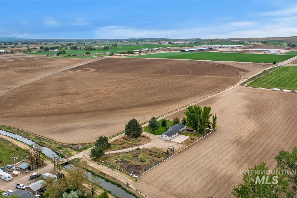 5720 Butte Rd, New Plymouth, Idaho 83655, 3 Bedrooms, 2 Bathrooms, Residential For Sale, Price $740,000, 98945806