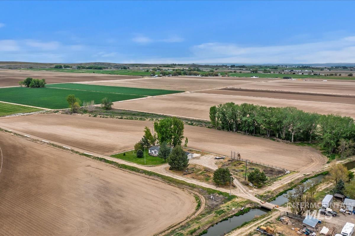 5720 Butte Rd, New Plymouth, Idaho 83655, 3 Bedrooms, 2 Bathrooms, Residential For Sale, Price $740,000, 98945806