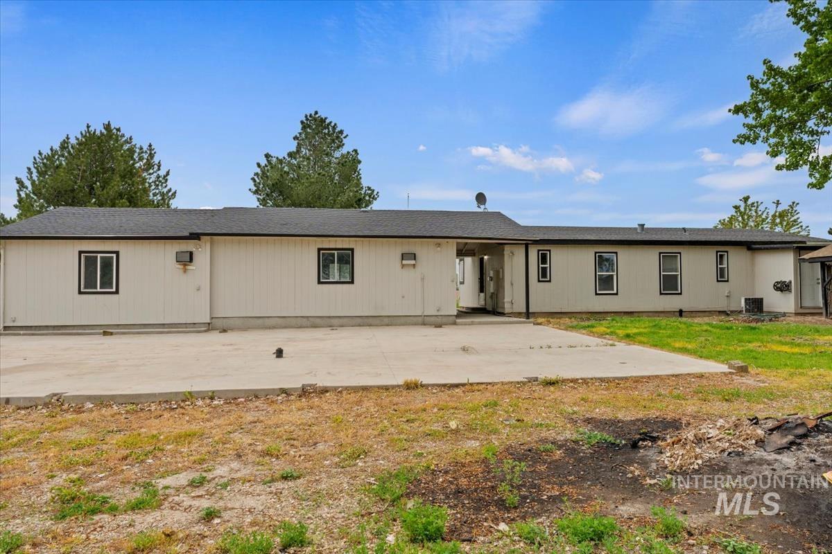 5720 Butte Rd, New Plymouth, Idaho 83655, 3 Bedrooms, 2 Bathrooms, Residential For Sale, Price $740,000, 98945806