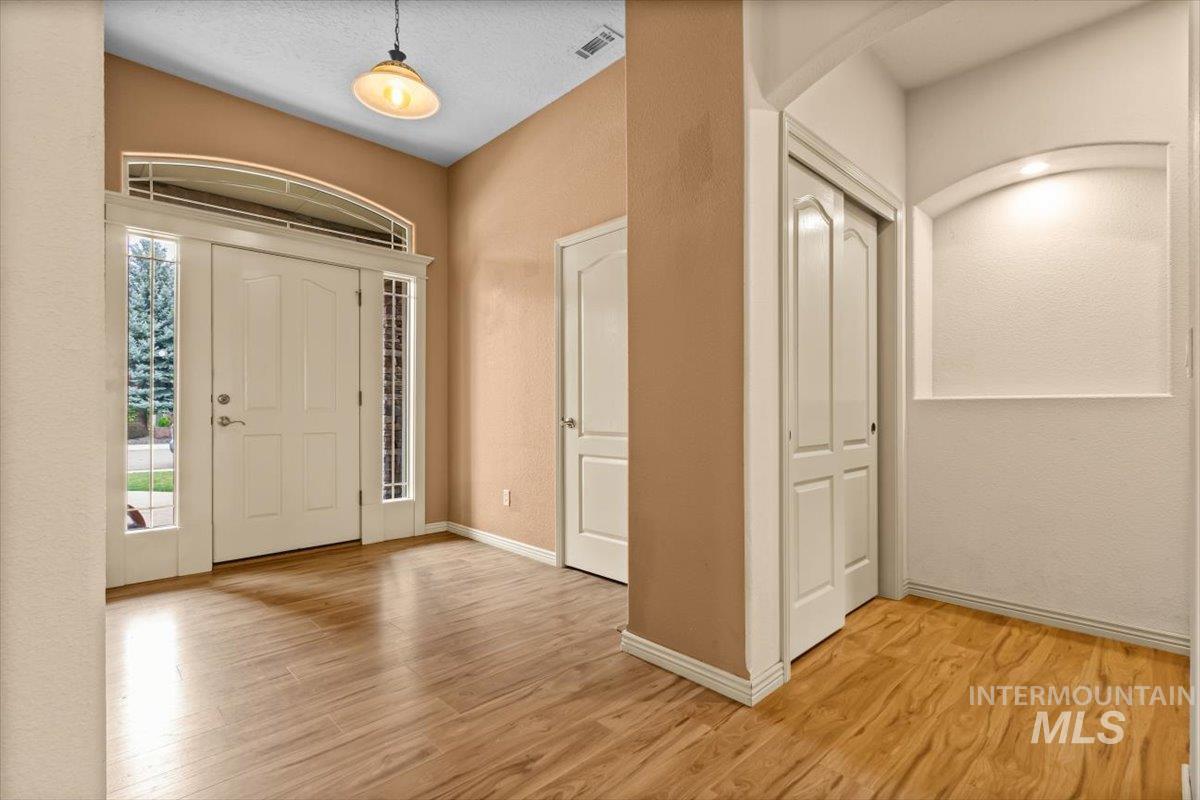 2491 W Maracay Dr, Meridian, Idaho 83646, 3 Bedrooms, 2 Bathrooms, Residential For Sale, Price $660,000, 98945822