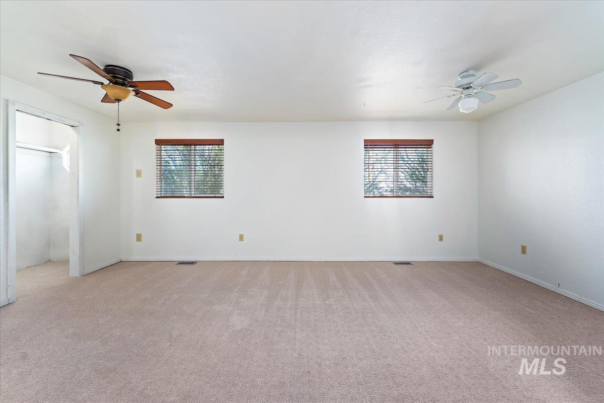 1212 E Ustick Rd, Caldwell, Idaho 83607, 6 Bedrooms, 3 Bathrooms, Residential For Sale, Price $514,900, 98945828
