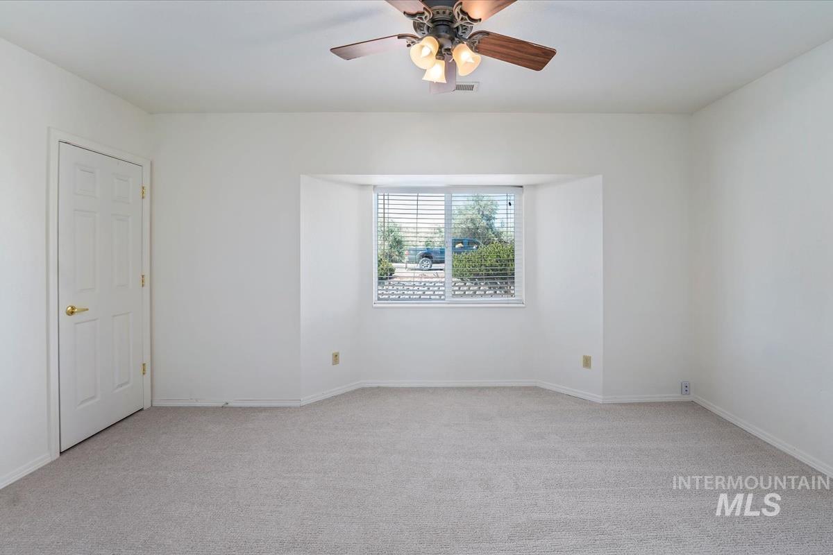 1212 E Ustick Rd, Caldwell, Idaho 83607, 6 Bedrooms, 3 Bathrooms, Residential For Sale, Price $514,900, 98945828