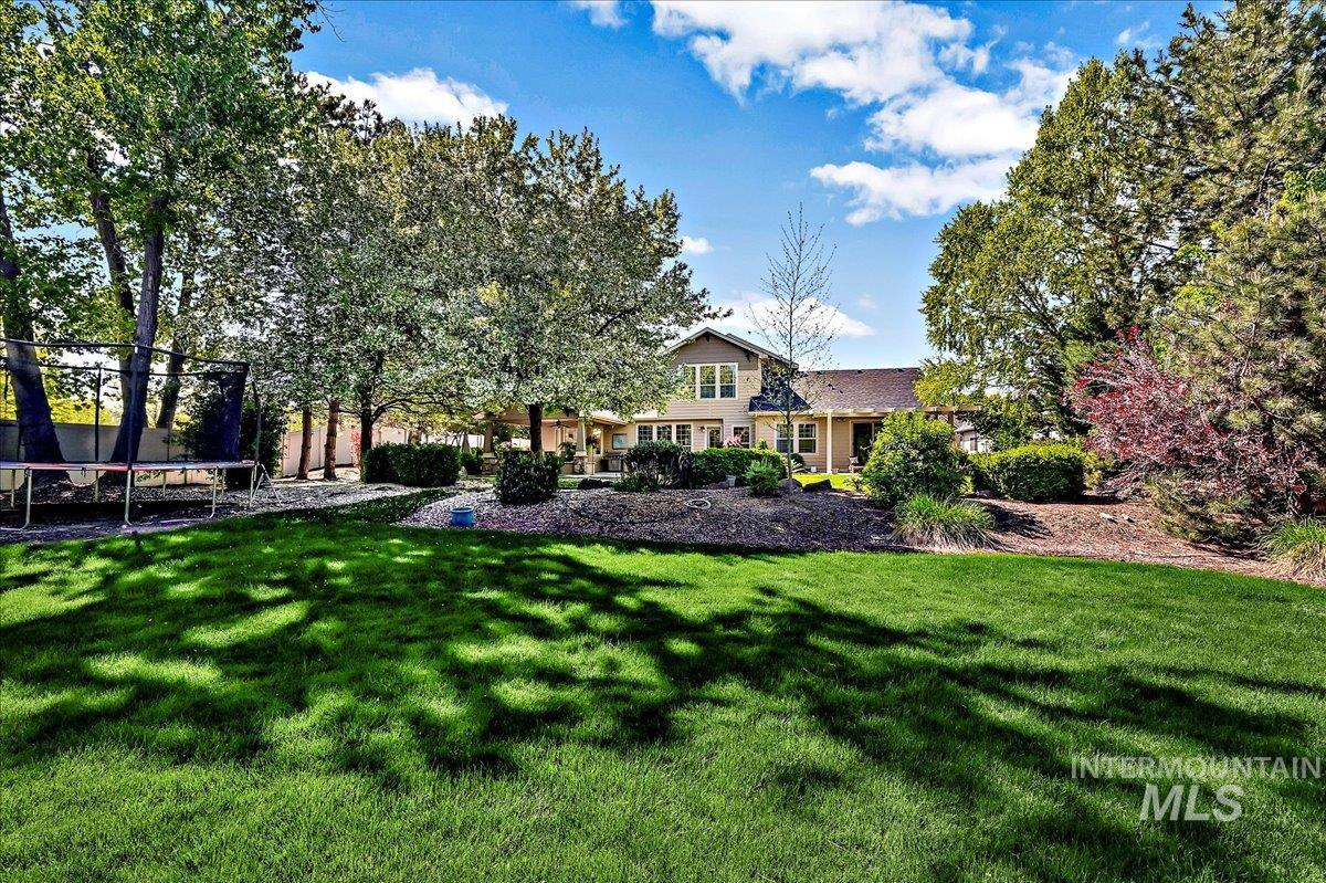 178 Cottonwood Ct, Eagle, Idaho 83616, 3 Bedrooms, 3.5 Bathrooms, Residential For Sale, Price $1,099,900, 98945829
