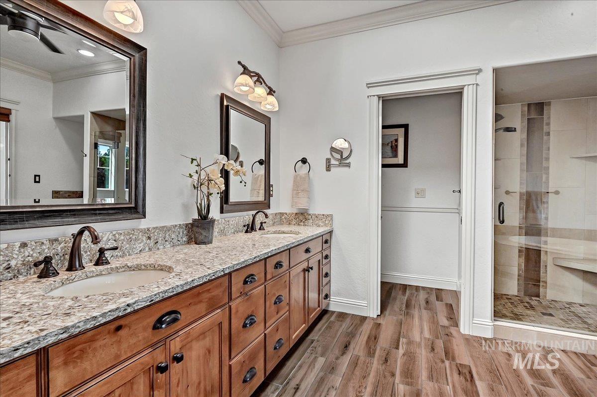 178 Cottonwood Ct, Eagle, Idaho 83616, 3 Bedrooms, 3.5 Bathrooms, Residential For Sale, Price $1,099,900, 98945829