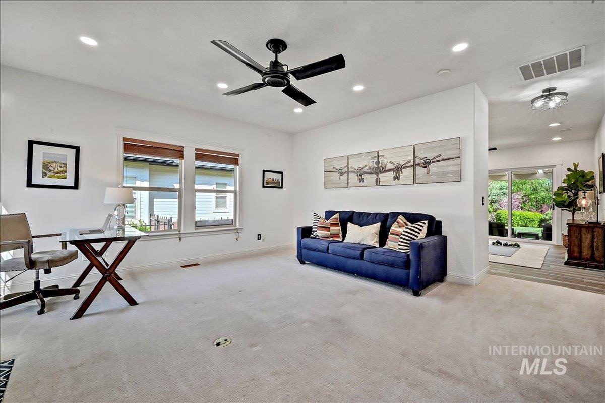 178 Cottonwood Ct, Eagle, Idaho 83616, 3 Bedrooms, 3.5 Bathrooms, Residential For Sale, Price $1,099,900, 98945829