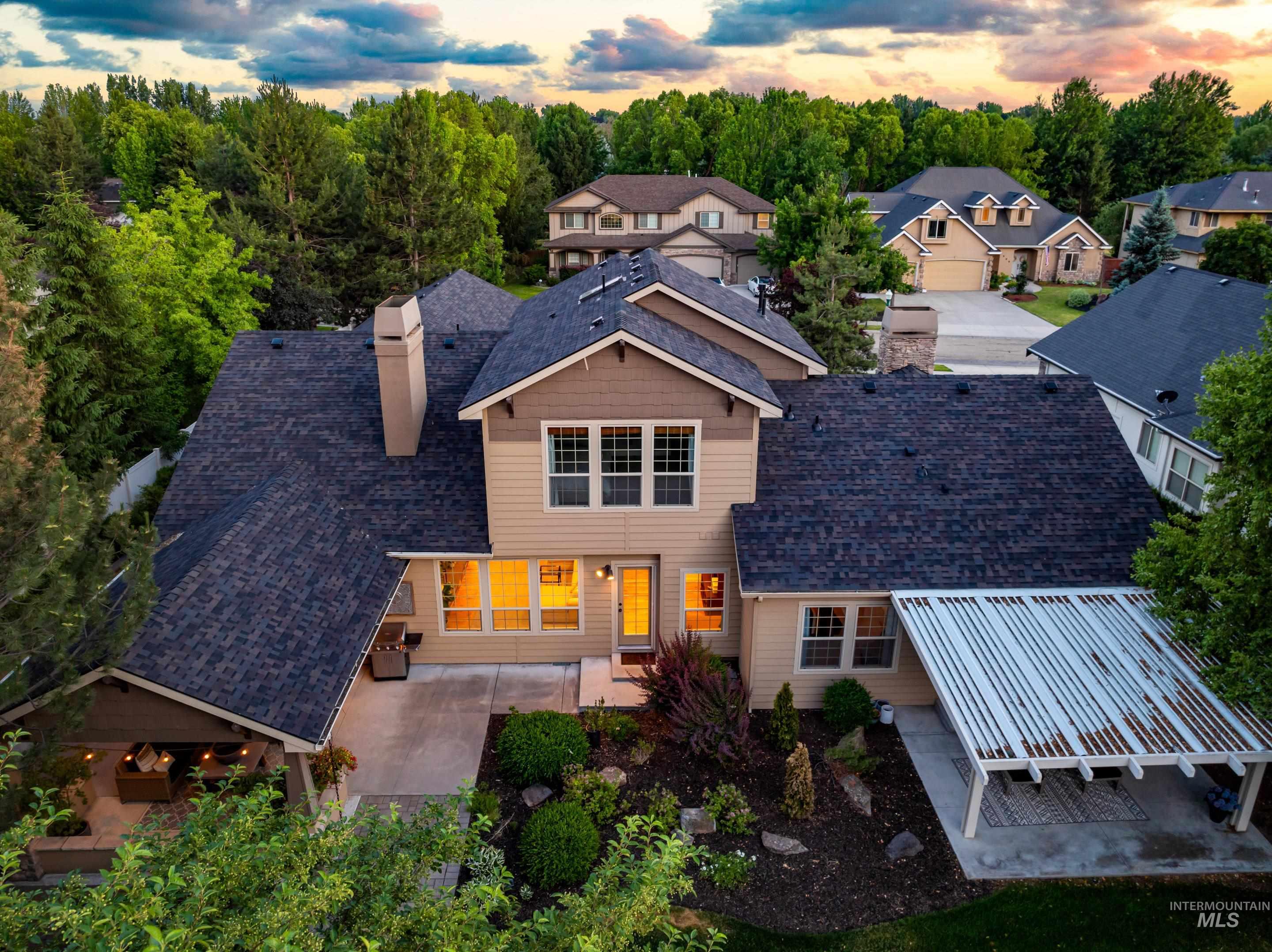 178 Cottonwood Ct, Eagle, Idaho 83616, 3 Bedrooms, 3.5 Bathrooms, Residential For Sale, Price $1,099,900, 98945829
