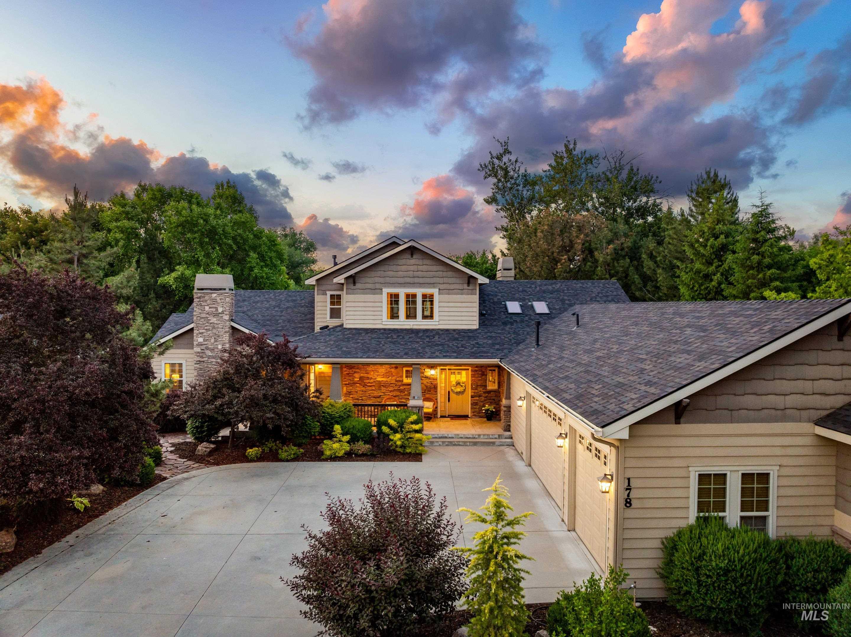 178 Cottonwood Ct, Eagle, Idaho 83616, 3 Bedrooms, 3.5 Bathrooms, Residential For Sale, Price $1,099,900, 98945829
