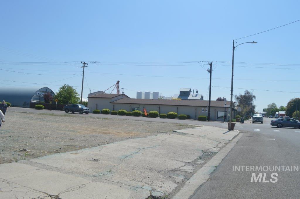 490 S Oregon, Ontario, Oregon 97914, Business/Commercial For Sale, Price $200,000, 98945842