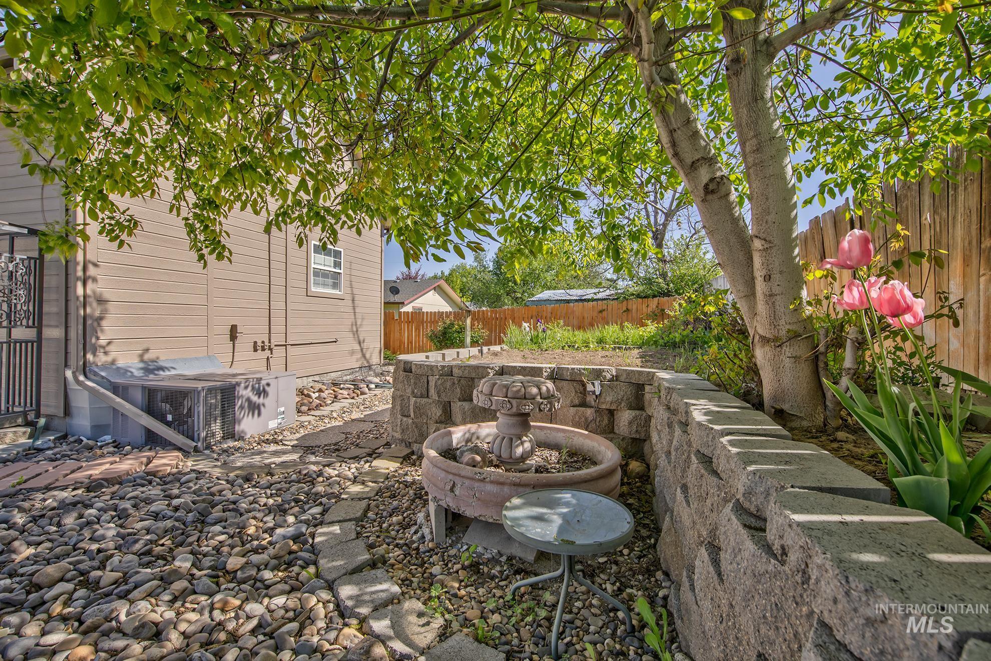 49 NW 19th St, Ontario, Oregon 97914, 4 Bedrooms, 3 Bathrooms, Residential For Sale, Price $485,000, 98945884