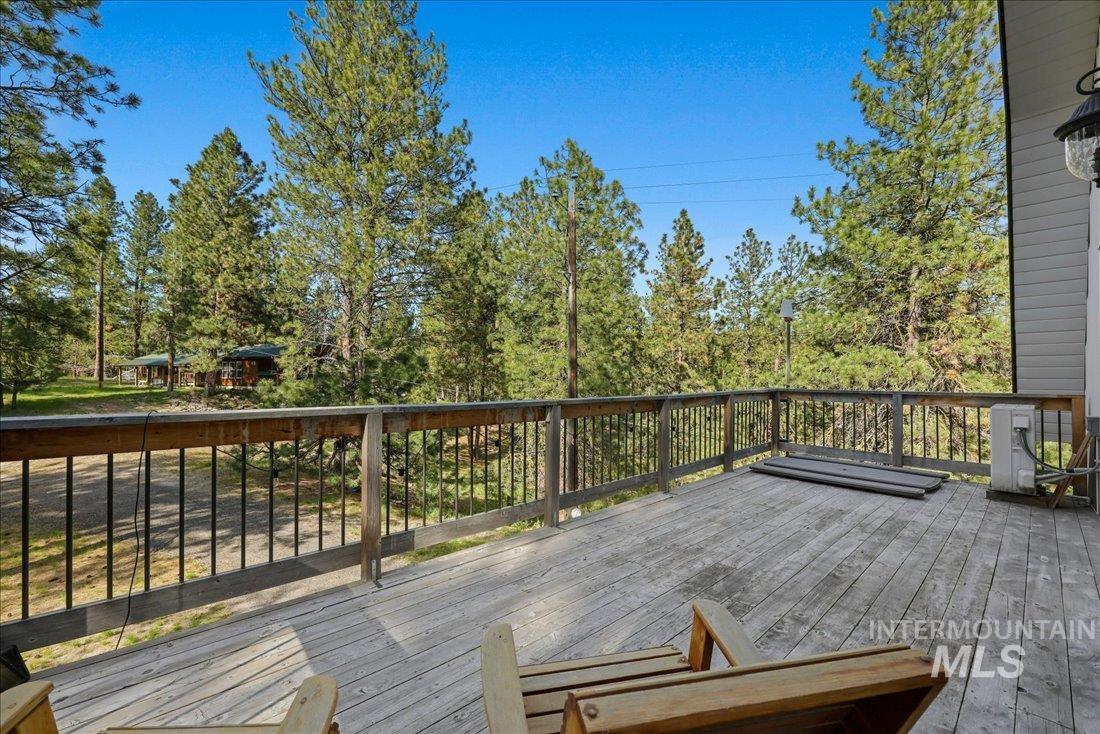 14 Melonie Lp, Cascade, Idaho 83611, 3 Bedrooms, 2 Bathrooms, Residential For Sale, Price $550,000, 98945890