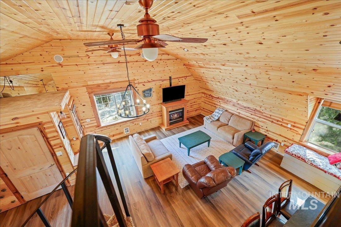 14 Melonie Lp, Cascade, Idaho 83611, 3 Bedrooms, 2 Bathrooms, Residential For Sale, Price $550,000, 98945890