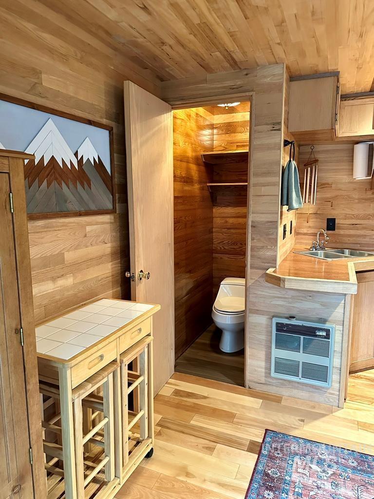 14 Melonie Lp, Cascade, Idaho 83611, 3 Bedrooms, 2 Bathrooms, Residential For Sale, Price $550,000, 98945890