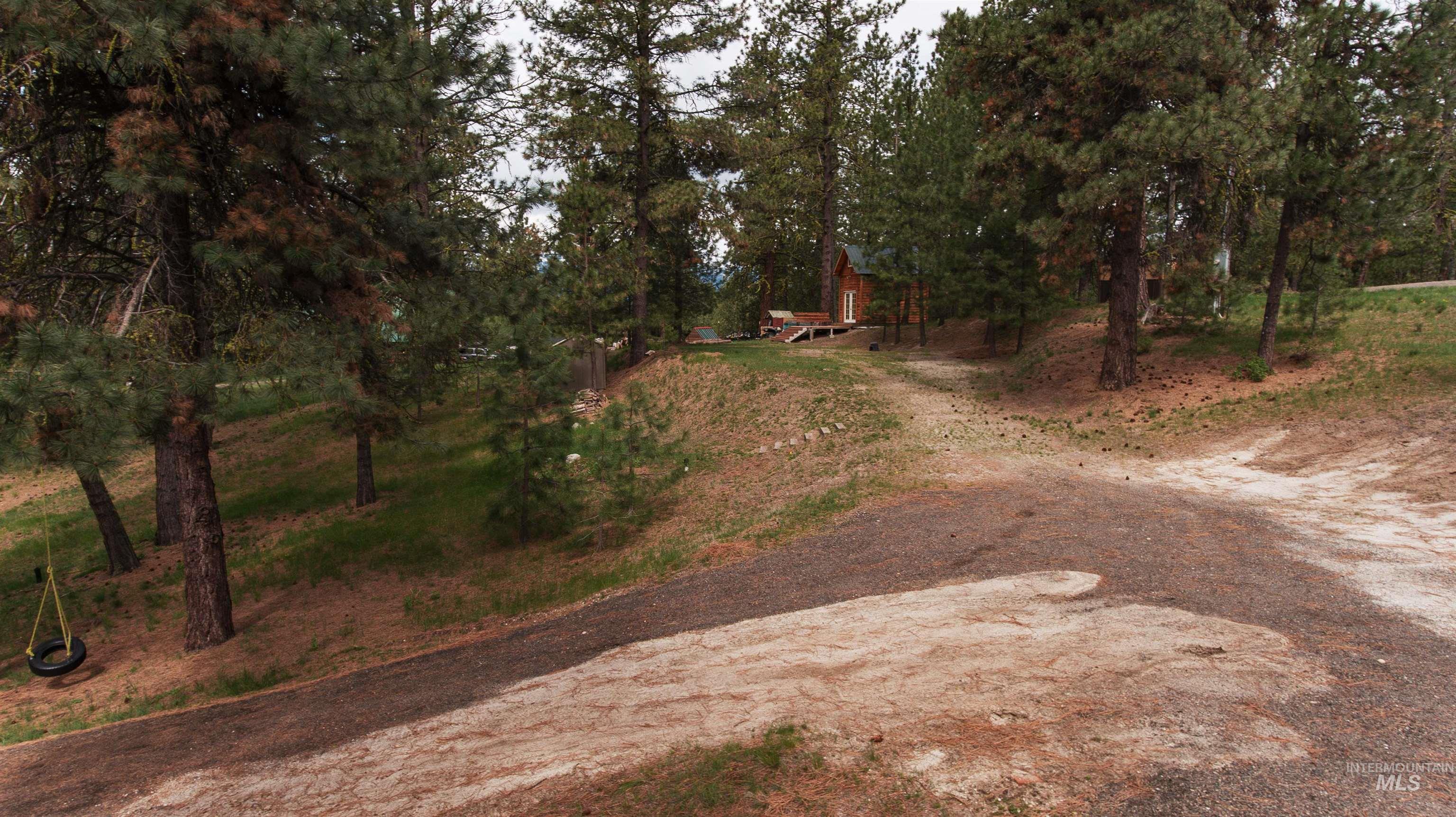 14 Melonie Lp, Cascade, Idaho 83611, 3 Bedrooms, 2 Bathrooms, Residential For Sale, Price $550,000, 98945890