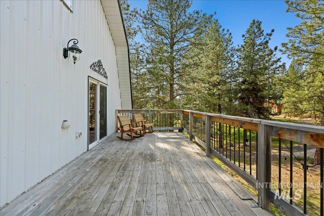 14 Melonie Lp, Cascade, Idaho 83611, 3 Bedrooms, 2 Bathrooms, Residential For Sale, Price $550,000, 98945890