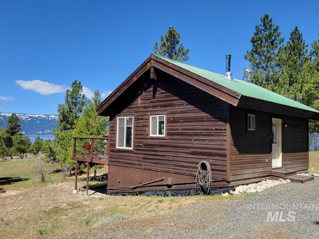 32 Mountain Air Dr, Cascade, Idaho 83611, 1 Bedroom, 1.5 Bathrooms, Residential For Sale, Price $349,499, 98945896