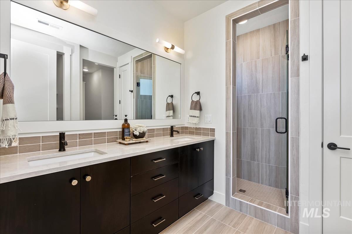 3527 E Warm Springs Ave, Boise, Idaho 83716, 3 Bedrooms, 2.5 Bathrooms, Residential For Sale, Price $894,900, 98945902