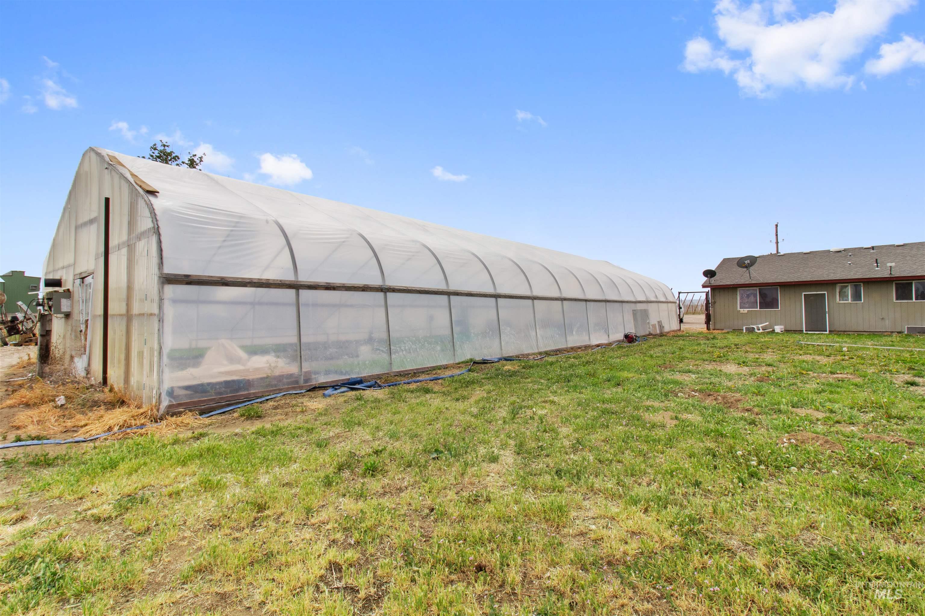 27410 Peckham Rd, Wilder, Idaho 83676, 3 Bedrooms, 2 Bathrooms, Residential For Sale, Price $5,000,000, 98945916