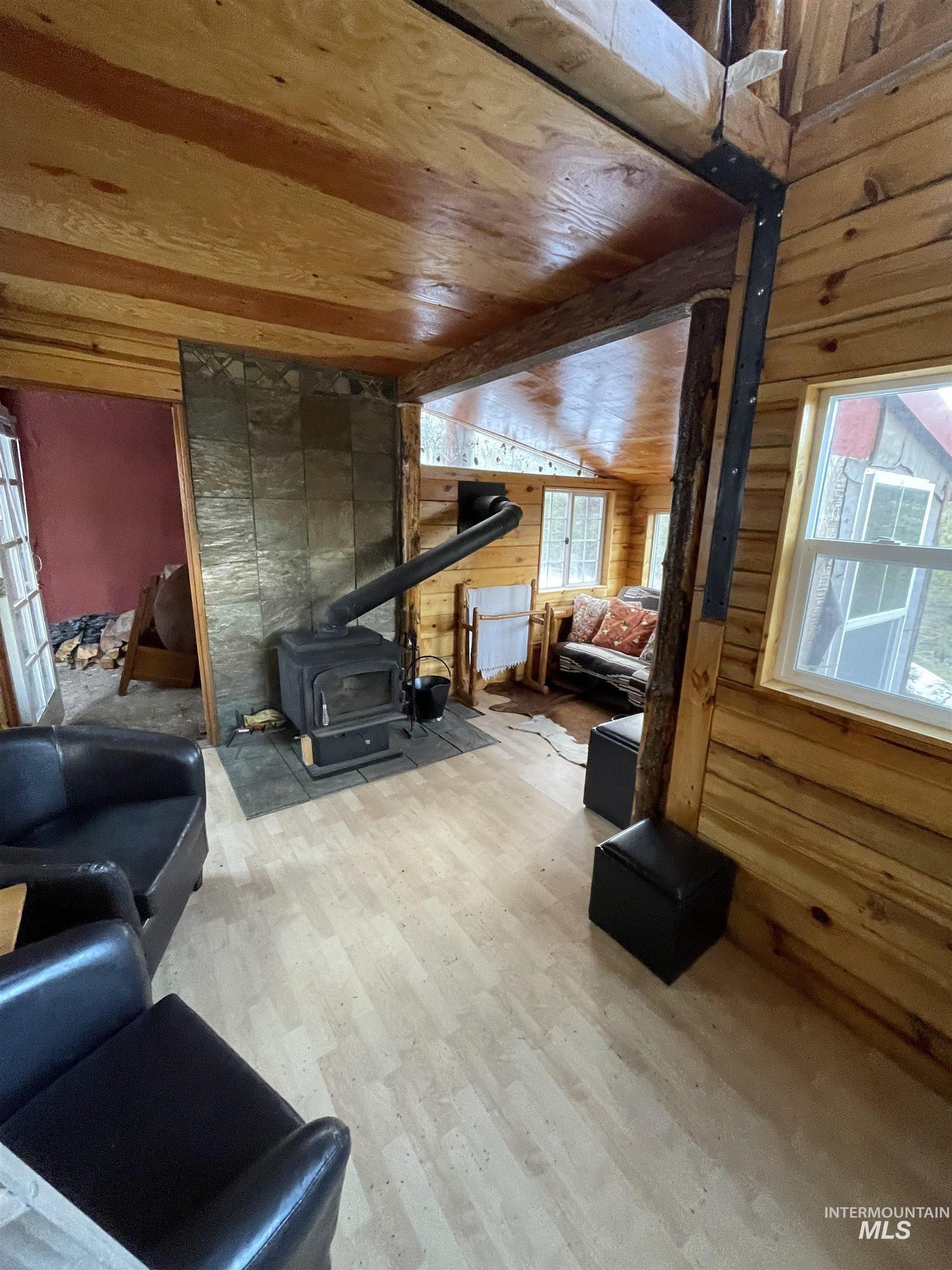 12 Timberline Place, Boise, Idaho 83716, 1 Bedroom, Residential For Sale, Price $199,900, 98945920