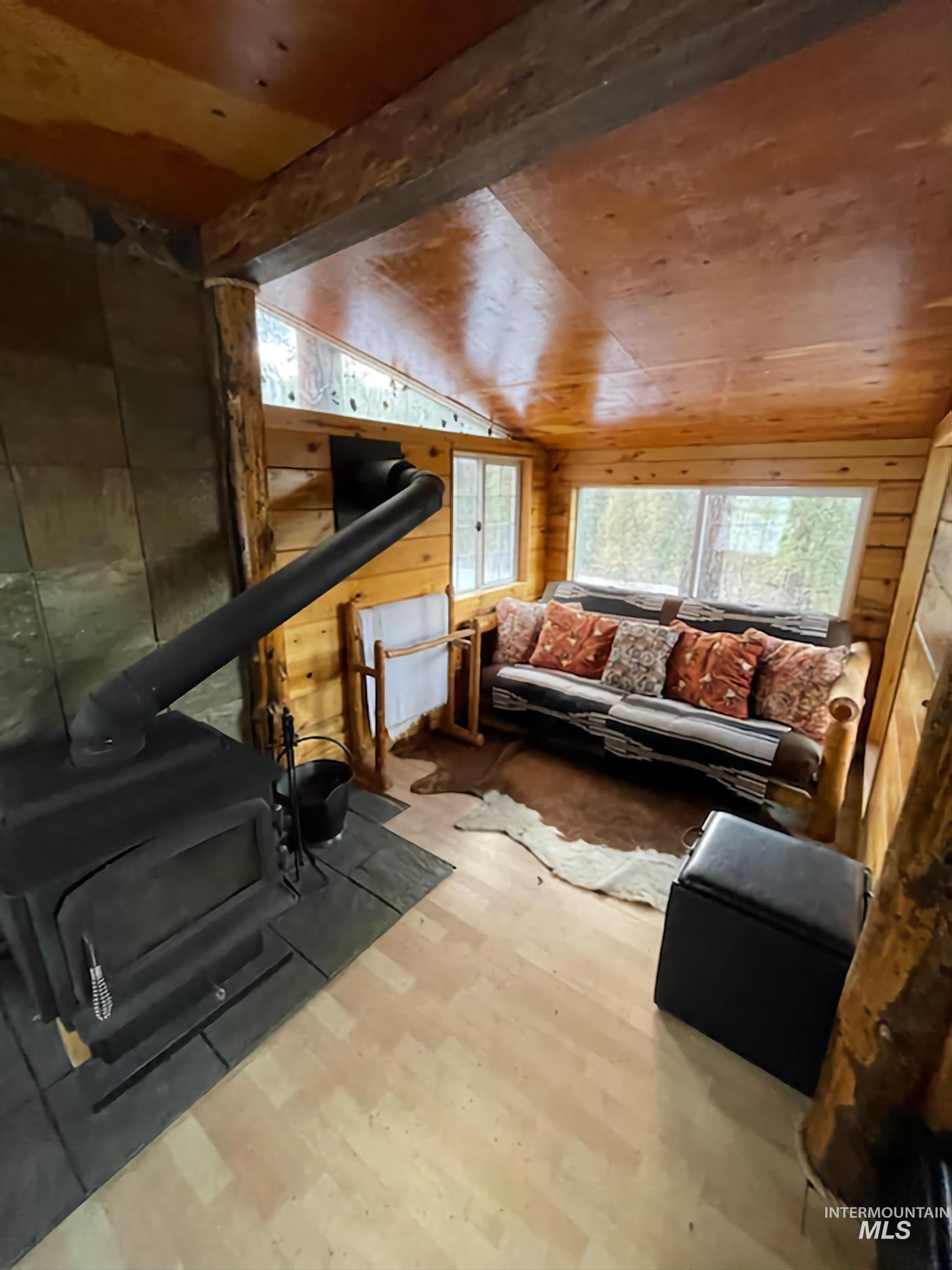 12 Timberline Place, Boise, Idaho 83716, 1 Bedroom, Residential For Sale, Price $199,900, 98945920