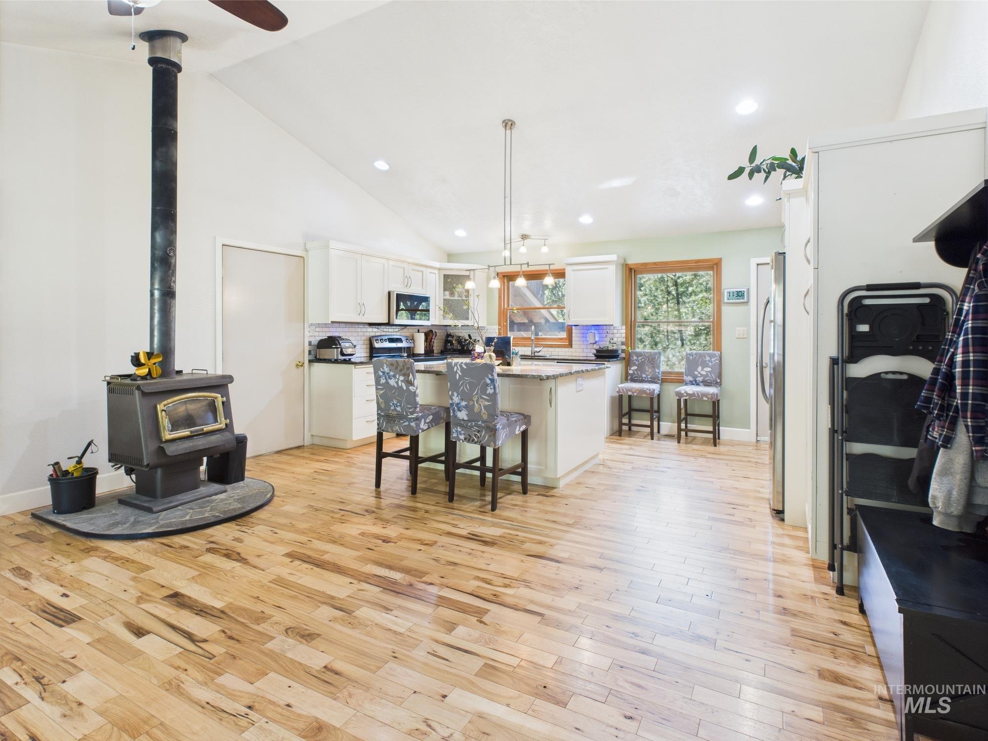 9 POND OVERLOOK, Idaho City, Idaho 83631, 3 Bedrooms, 2 Bathrooms, Residential For Sale, Price $475,000, 98945928