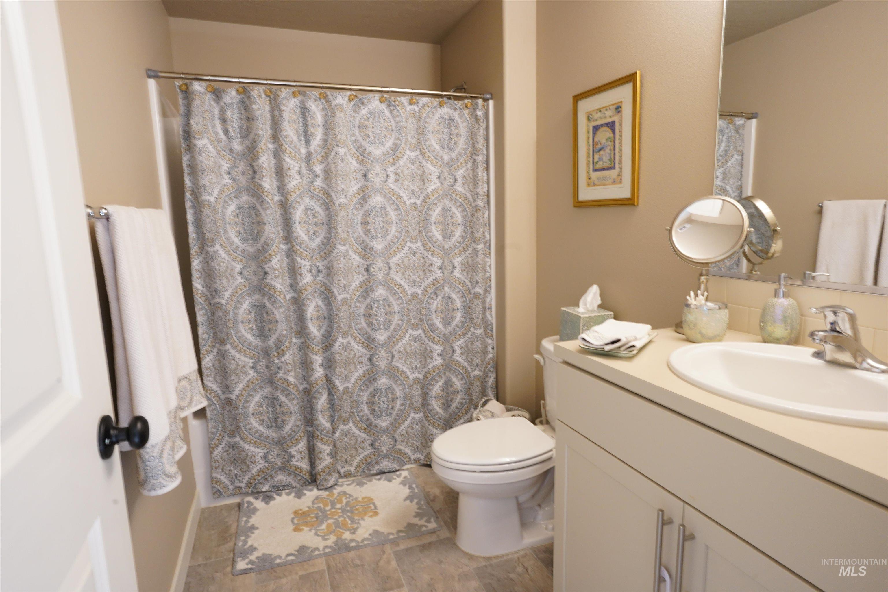 2431 Legacy Ct, Clarkston, Washington 99403, 3 Bedrooms, 2 Bathrooms, Residential For Sale, Price $422,000, 98945932