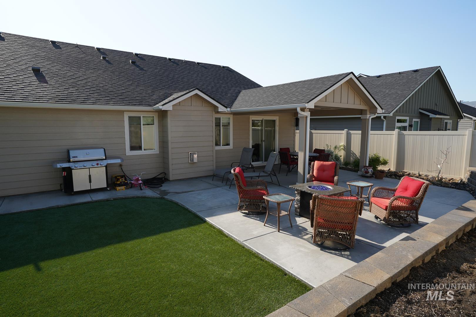 2431 Legacy Ct, Clarkston, Washington 99403, 3 Bedrooms, 2 Bathrooms, Residential For Sale, Price $422,000, 98945932