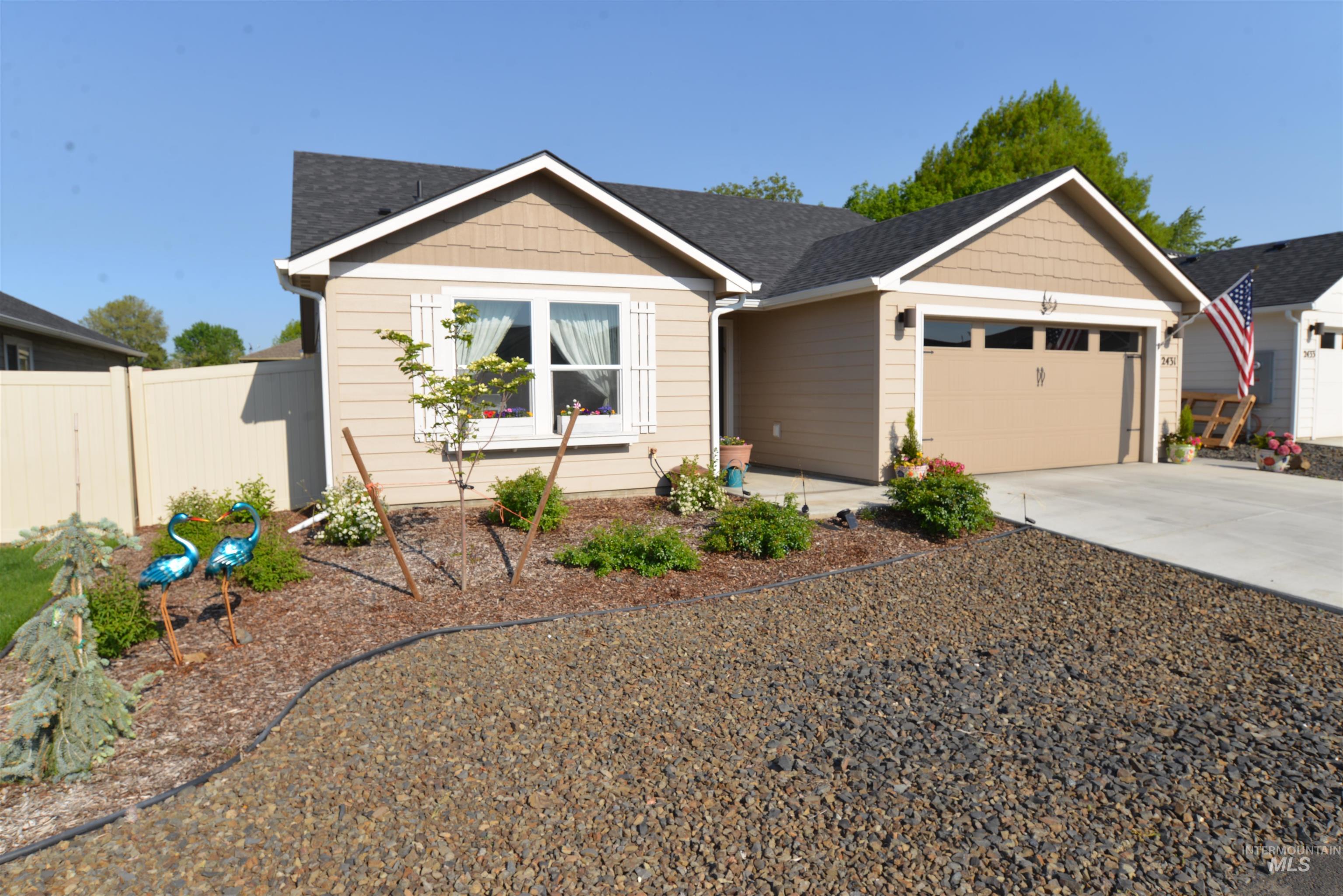 2431 Legacy Ct, Clarkston, Washington 99403, 3 Bedrooms, 2 Bathrooms, Residential For Sale, Price $422,000, 98945932