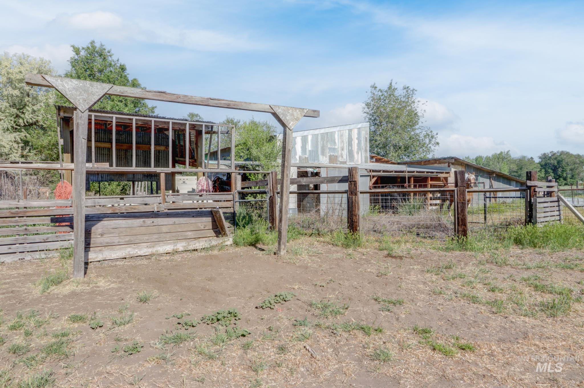 12230 Highway 95, Payette, Idaho 83661, 3 Bedrooms, 2 Bathrooms, Residential For Sale, Price $275,000, 98945939