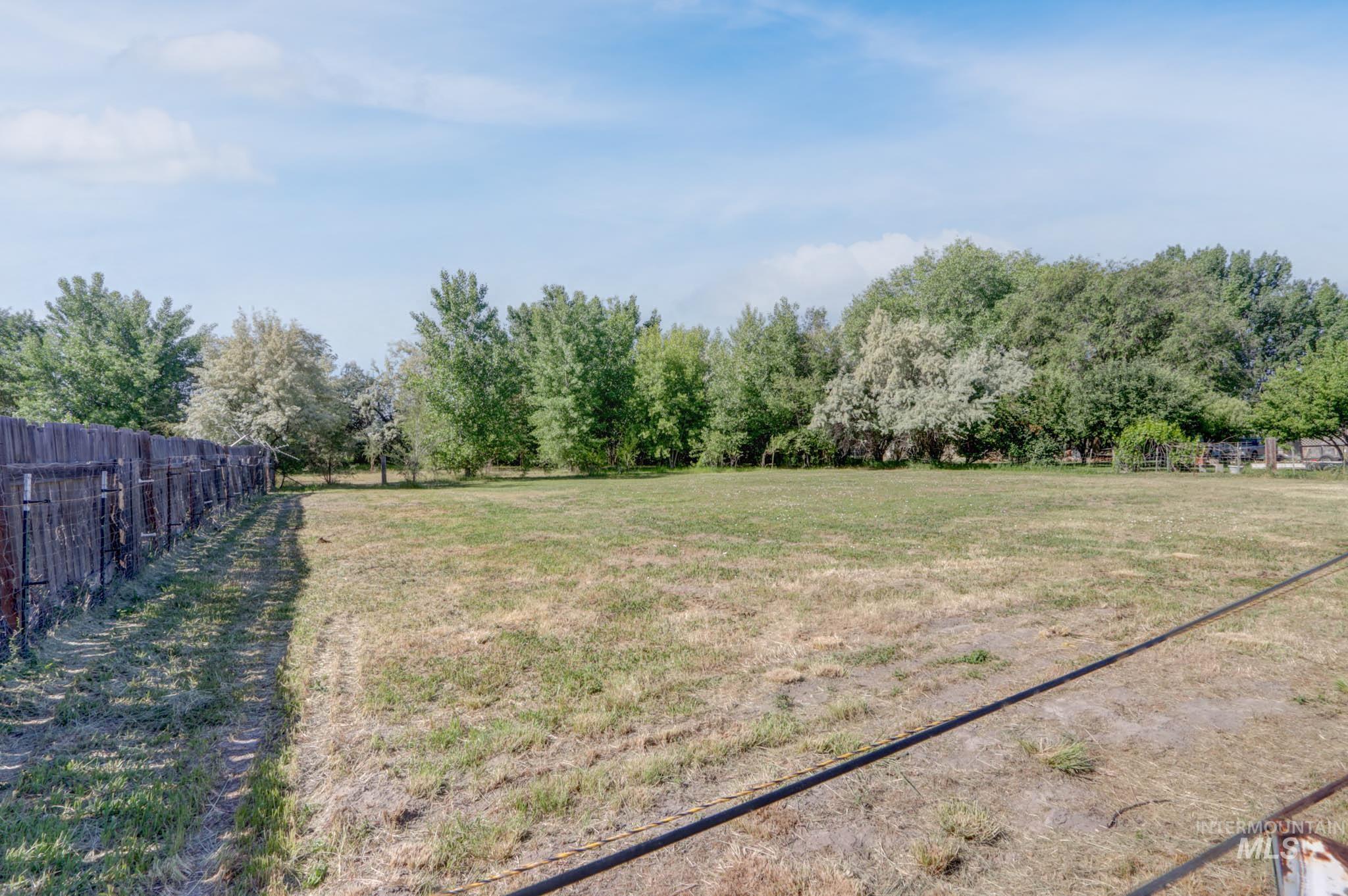 12230 Highway 95, Payette, Idaho 83661, 3 Bedrooms, 2 Bathrooms, Residential For Sale, Price $275,000, 98945939
