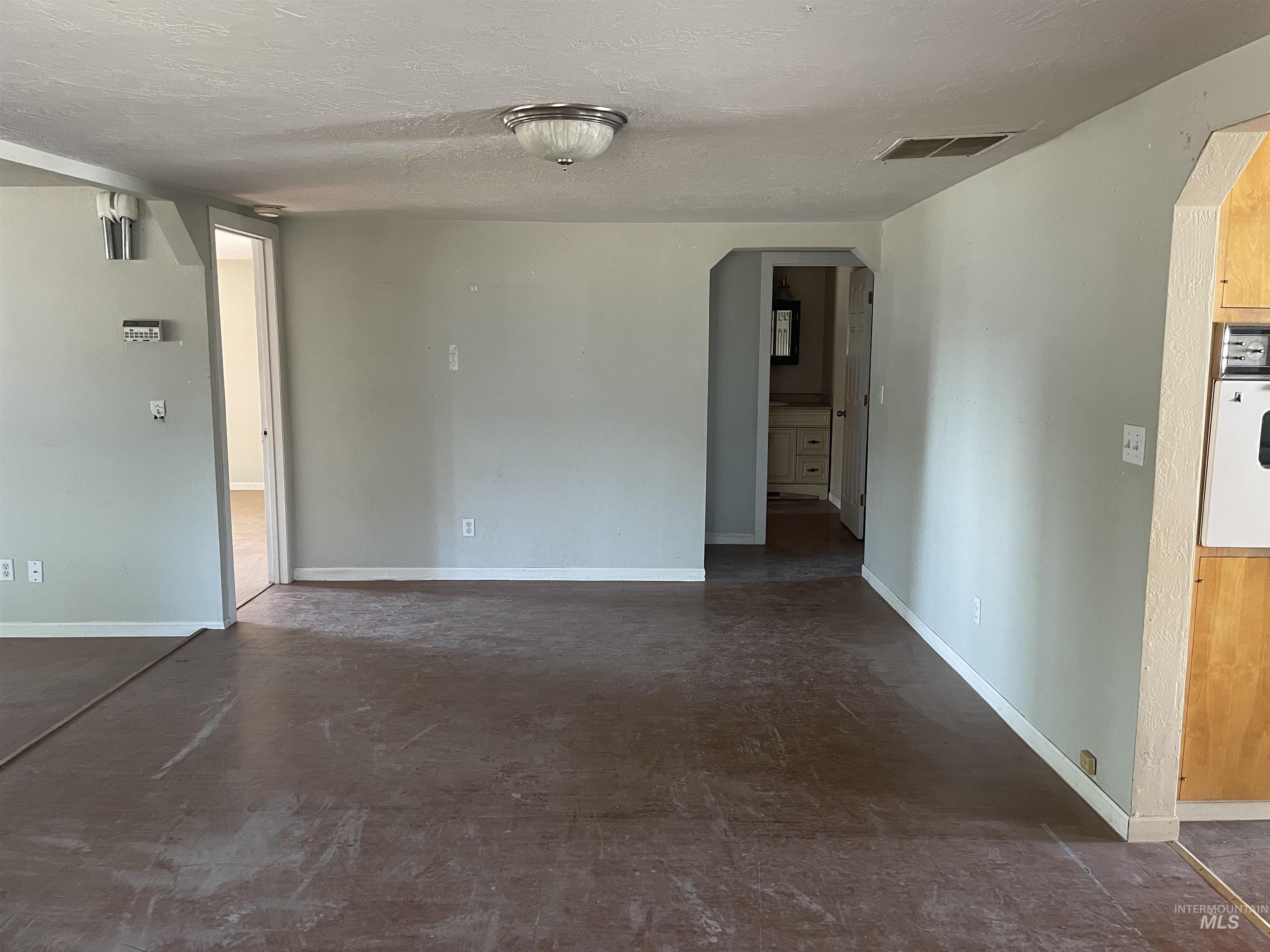 2815 Airport Ave, Caldwell, Idaho 83607, 2 Bedrooms, 2 Bathrooms, Residential For Sale, Price $499,999, 98945948