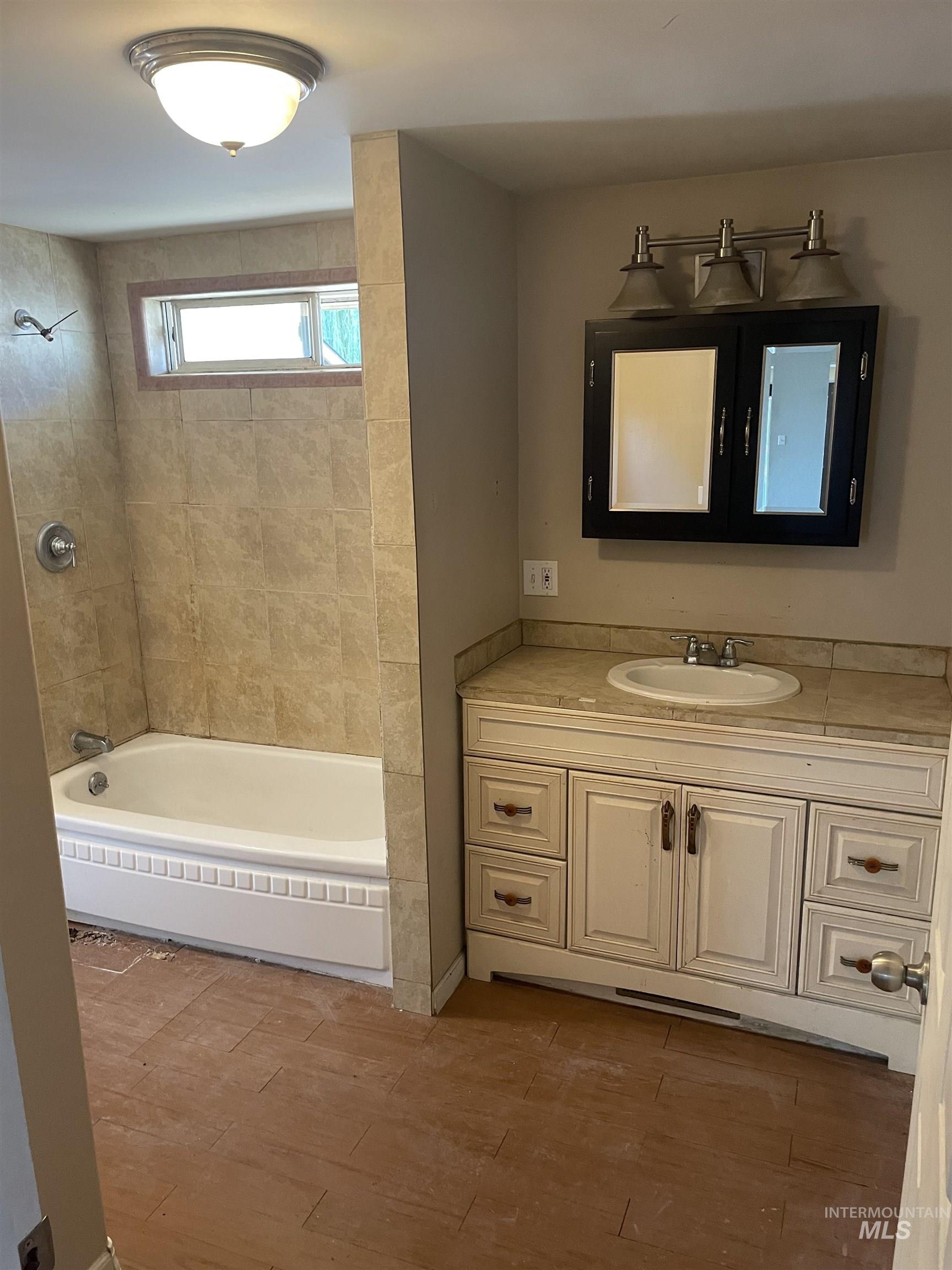 2815 Airport Ave, Caldwell, Idaho 83607, 2 Bedrooms, 2 Bathrooms, Residential For Sale, Price $499,999, 98945948