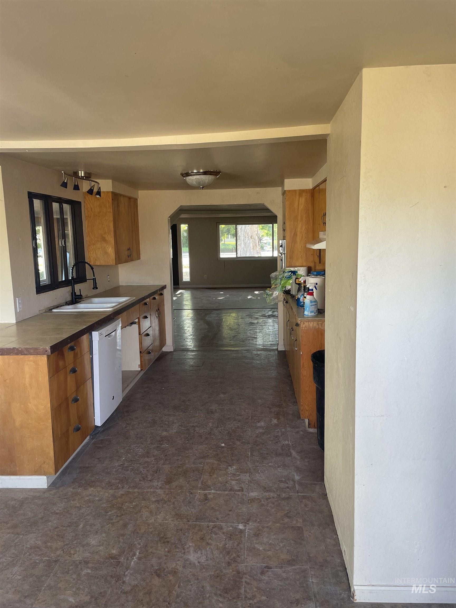 2815 Airport Ave, Caldwell, Idaho 83607, 2 Bedrooms, 2 Bathrooms, Residential For Sale, Price $499,999, 98945948