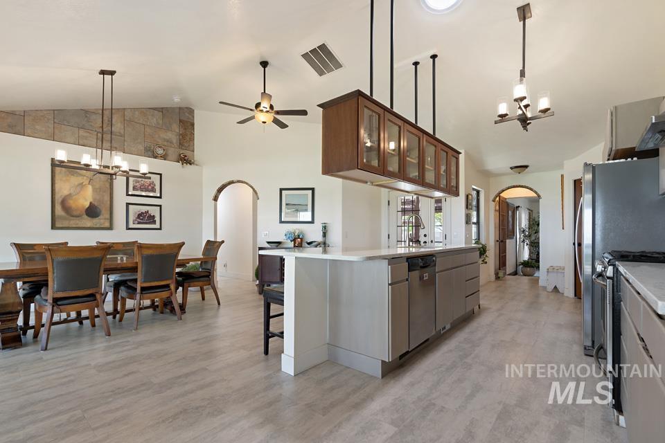1750 SW 3rd Ave, Fruitland, Idaho 83619, 3 Bedrooms, 3.5 Bathrooms, Residential For Sale, Price $1,130,000, 98945951