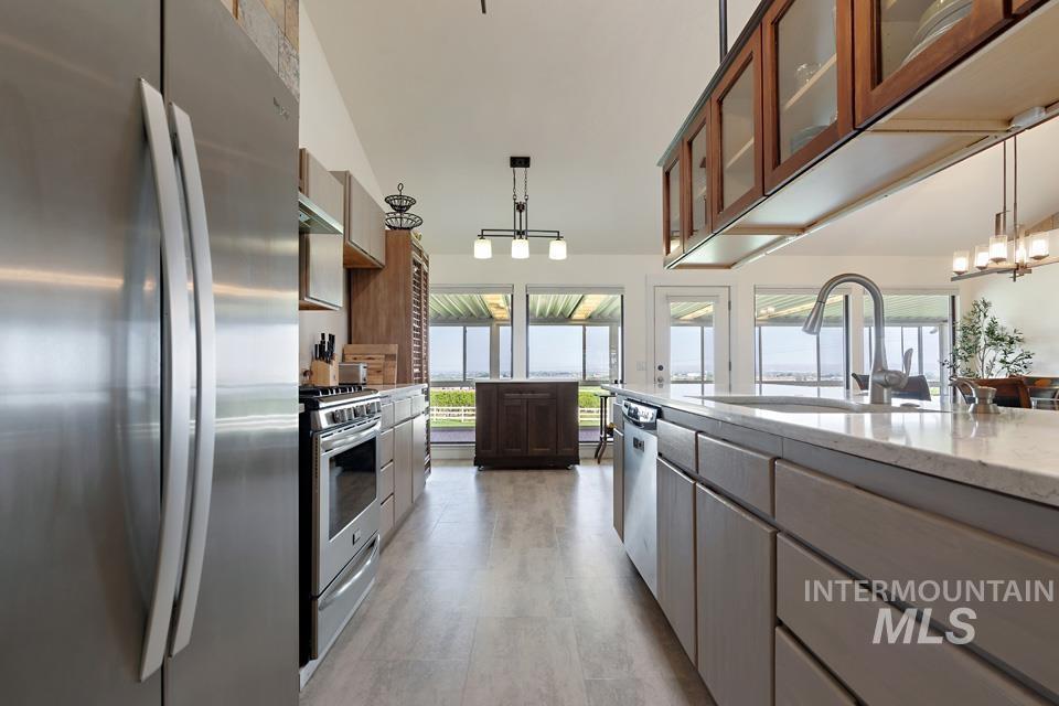 1750 SW 3rd Ave, Fruitland, Idaho 83619, 3 Bedrooms, 3.5 Bathrooms, Residential For Sale, Price $1,130,000, 98945951
