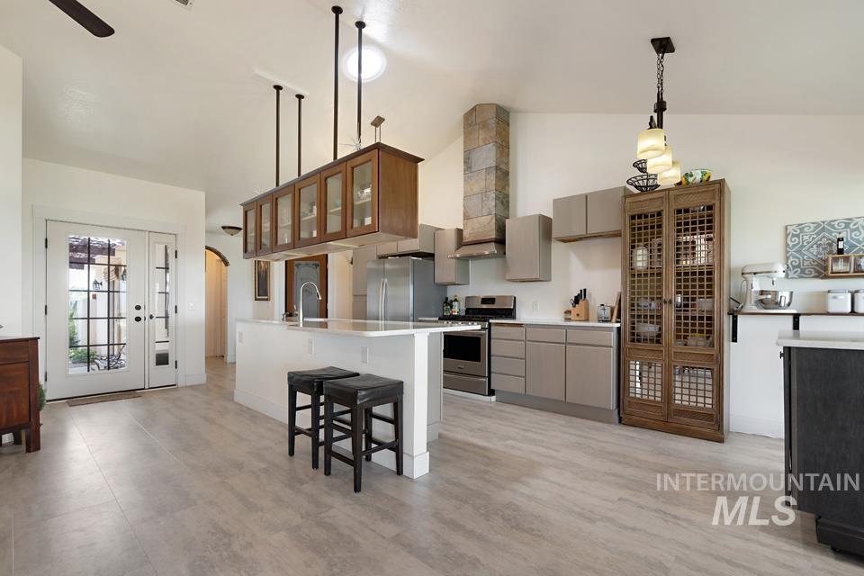 1750 SW 3rd Ave, Fruitland, Idaho 83619, 3 Bedrooms, 3.5 Bathrooms, Residential For Sale, Price $1,130,000, 98945951