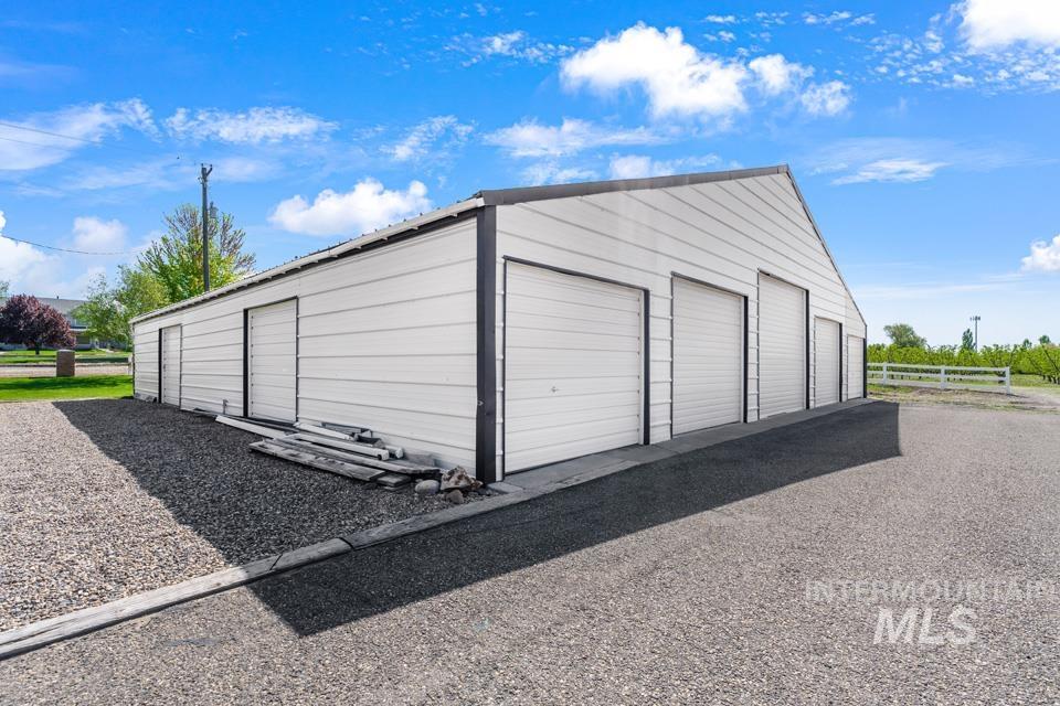 1750 SW 3rd Ave, Fruitland, Idaho 83619, 3 Bedrooms, 3.5 Bathrooms, Residential For Sale, Price $1,130,000, 98945951
