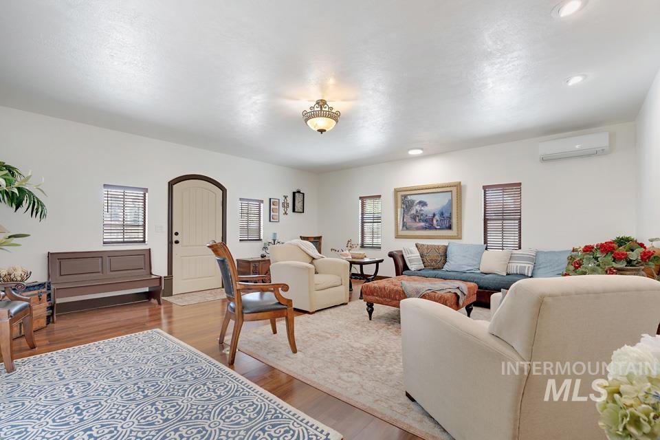 1750 SW 3rd Ave, Fruitland, Idaho 83619, 3 Bedrooms, 3.5 Bathrooms, Residential For Sale, Price $1,130,000, 98945951
