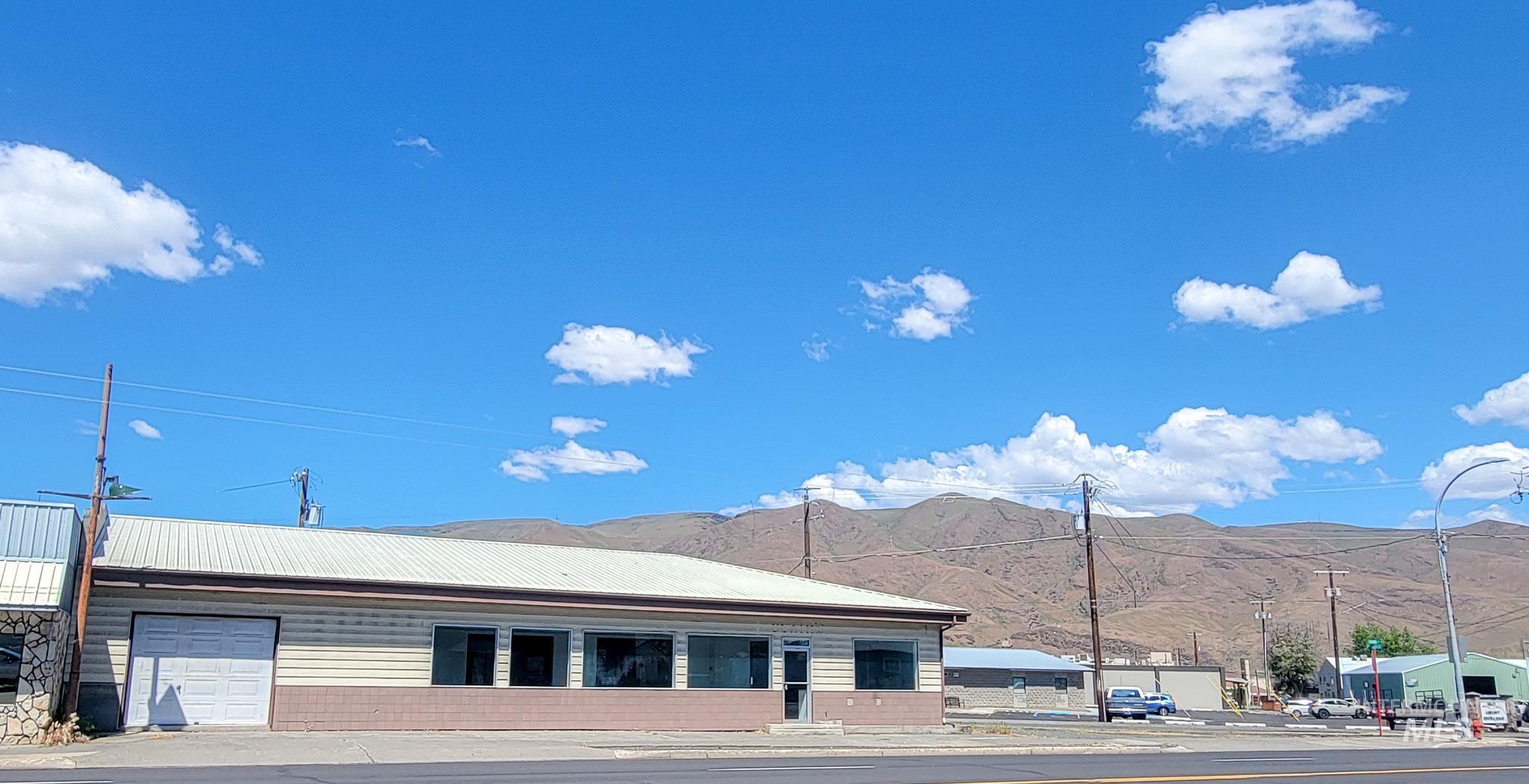 400 Diagonal, Clarkston, Washington 99403, Business/Commercial For Sale, Price $399,900, 98945990