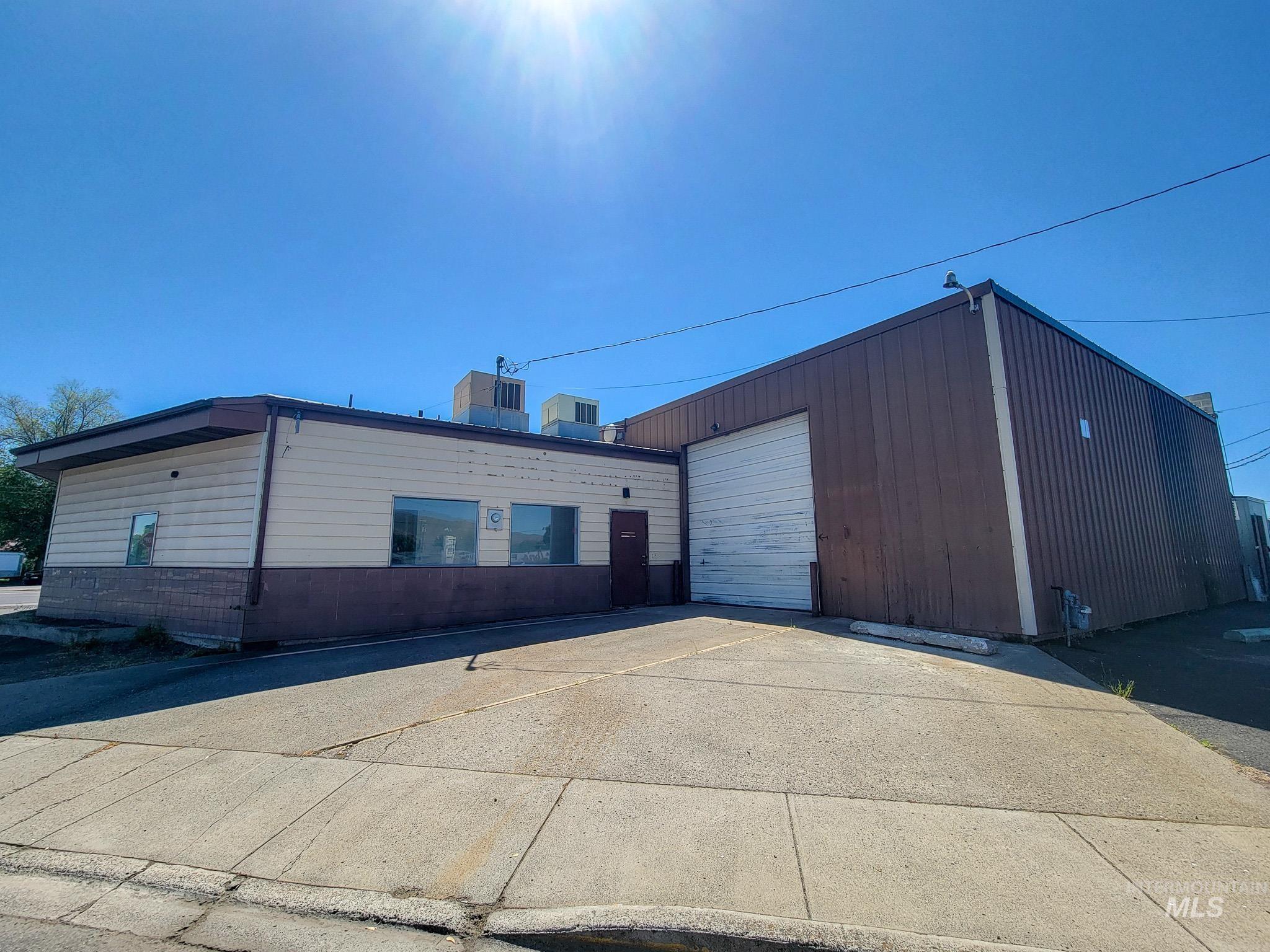 400 Diagonal, Clarkston, Washington 99403, Business/Commercial For Sale, Price $399,900, 98945990