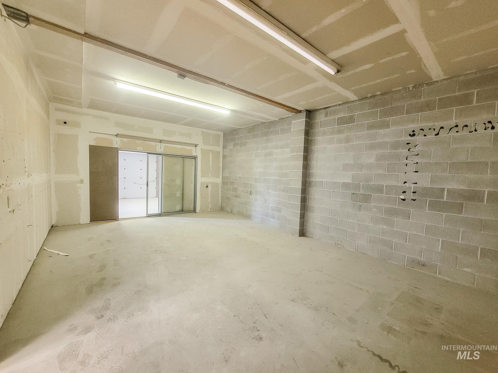 400 Diagonal, Clarkston, Washington 99403, Business/Commercial For Sale, Price $399,900, 98945990