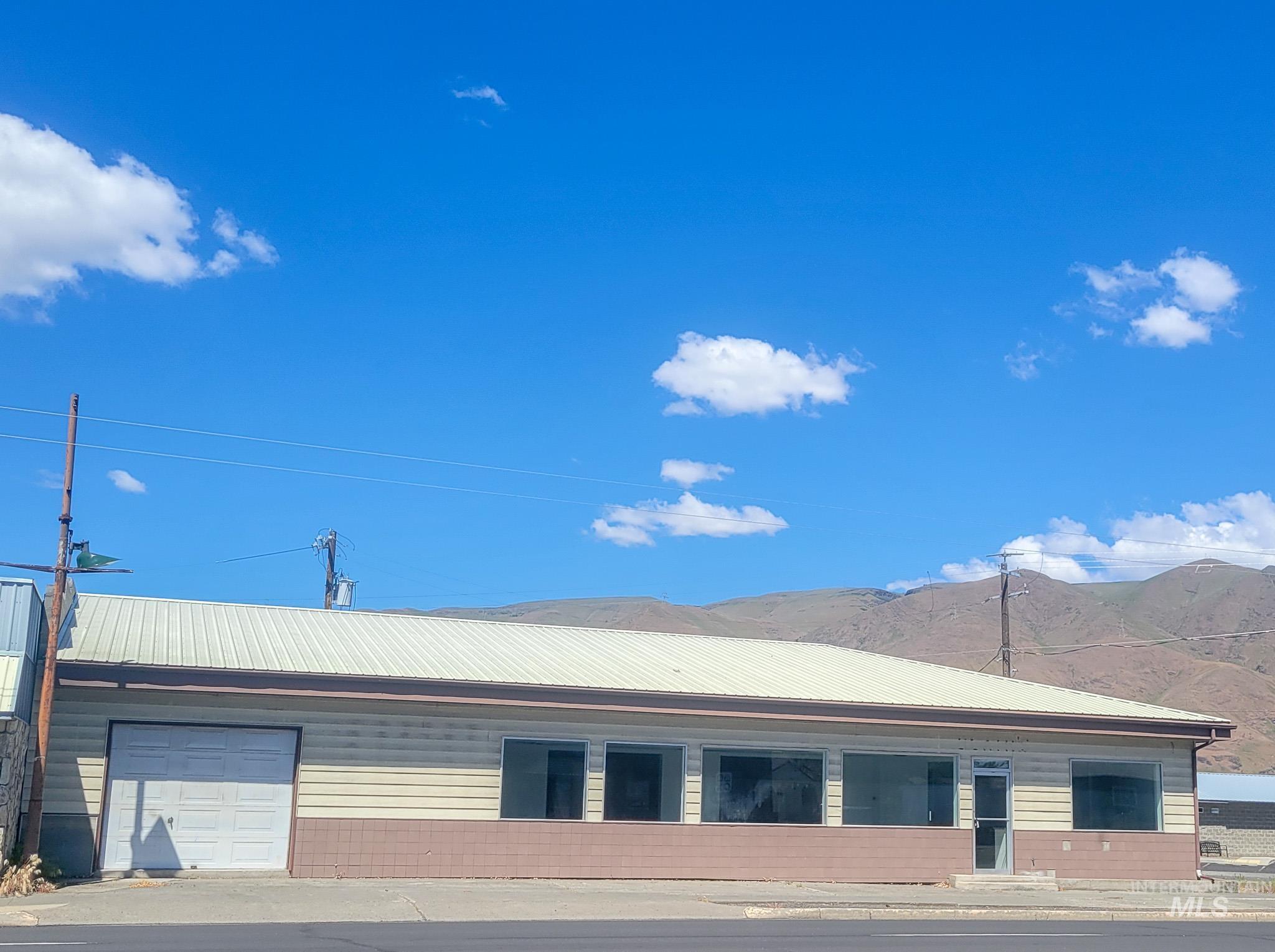 400 Diagonal, Clarkston, Washington 99403, Business/Commercial For Sale, Price $399,900, 98945990