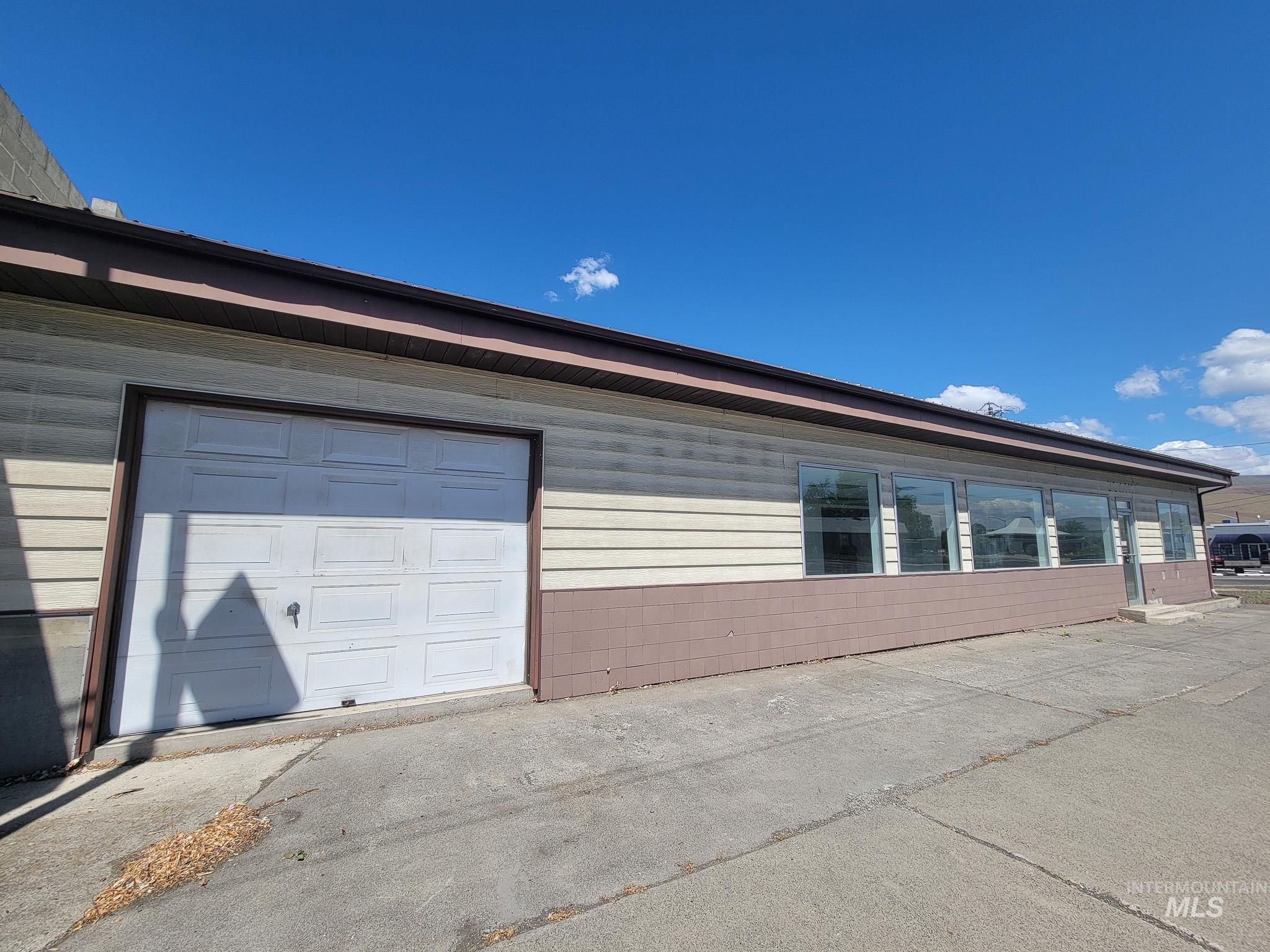 400 Diagonal, Clarkston, Washington 99403, Business/Commercial For Sale, Price $399,900, 98945990