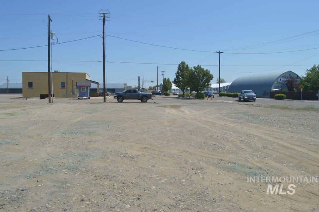 490 S Oregon, Ontario, Oregon 97914, Business/Commercial For Sale, Price $200,000, 98946018