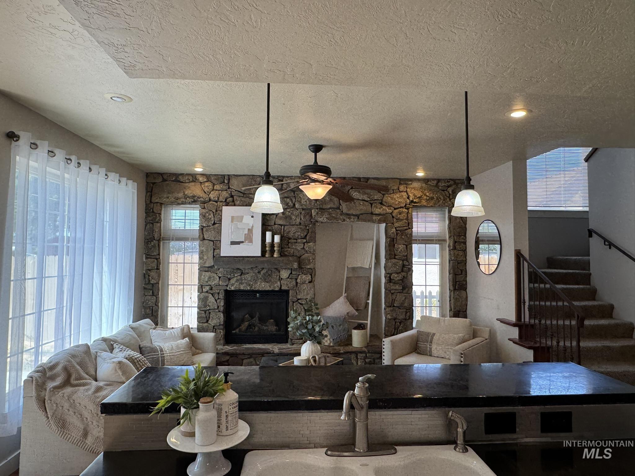 140 W Valley Road, Hagerman, Idaho 83332, 5 Bedrooms, 2.5 Bathrooms, Residential For Sale, Price $425,000, 98946037