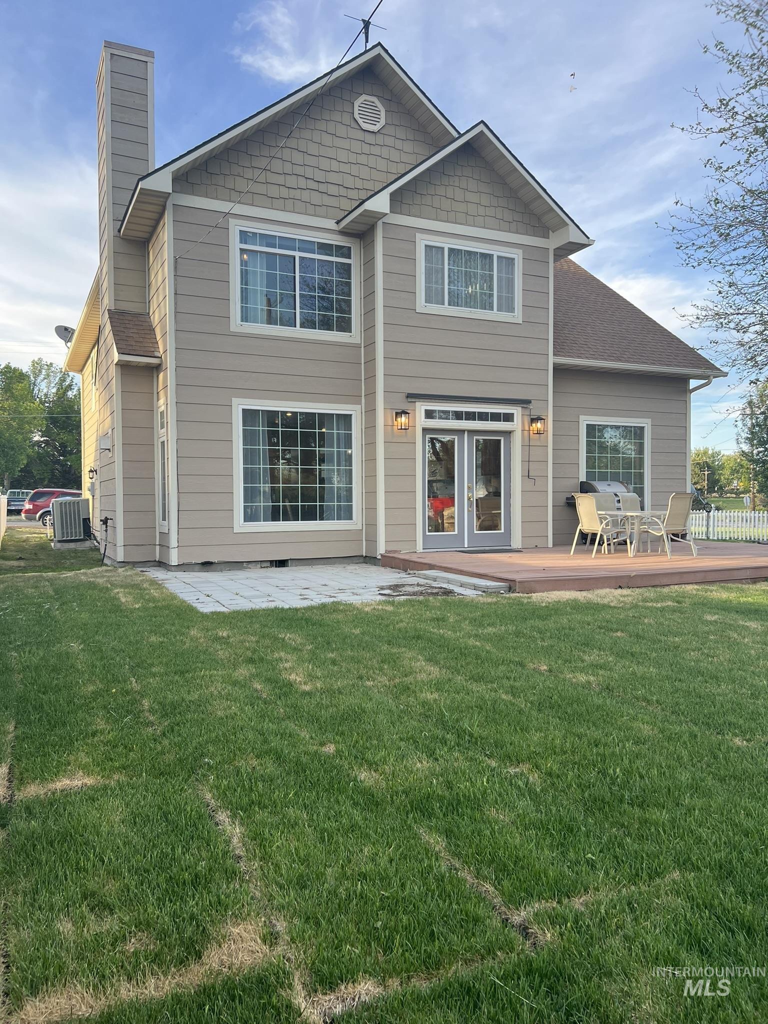 140 W Valley Road, Hagerman, Idaho 83332, 5 Bedrooms, 2.5 Bathrooms, Residential For Sale, Price $425,000, 98946037