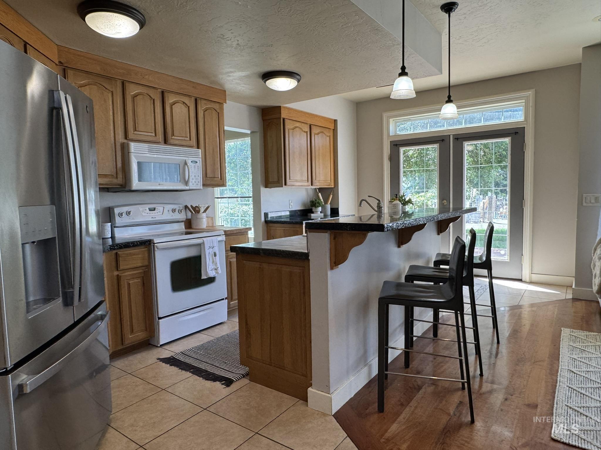 140 W Valley Road, Hagerman, Idaho 83332, 5 Bedrooms, 2.5 Bathrooms, Residential For Sale, Price $425,000, 98946037