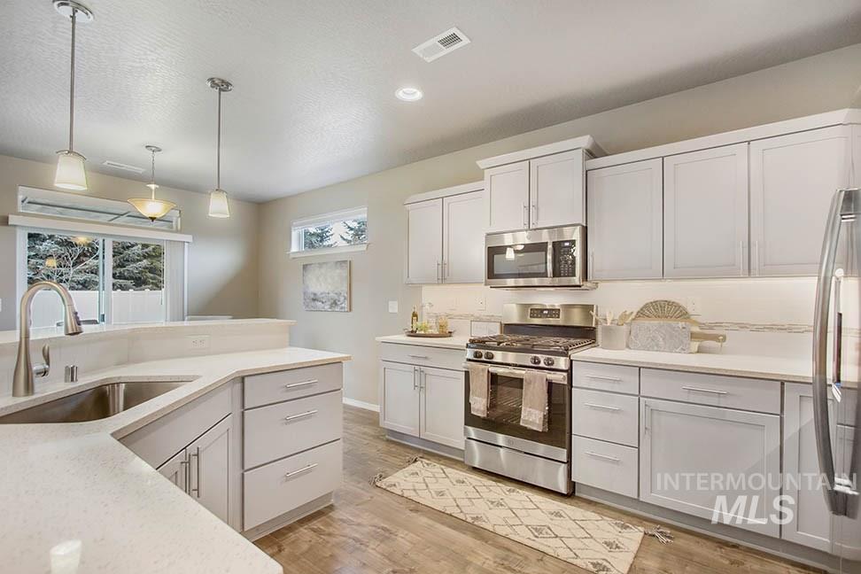 3801 N Anselmo Way, Star, Idaho 83669, 3 Bedrooms, 2 Bathrooms, Residential For Sale, Price $453,990, 98946040