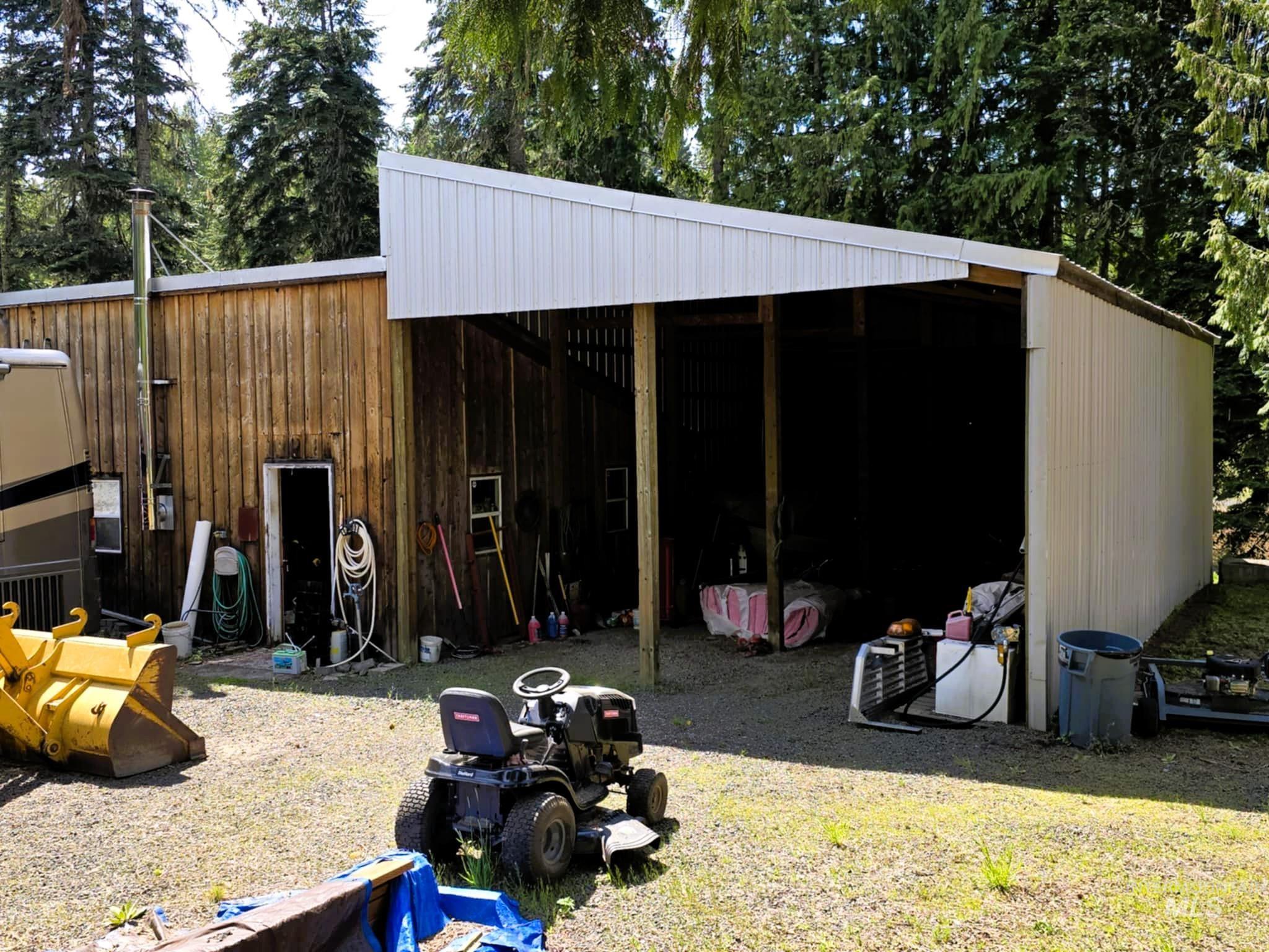 68 Panorama Dr, Lenore, Idaho 83541, 2 Bedrooms, 2 Bathrooms, Residential For Sale, Price $575,000, 98946047