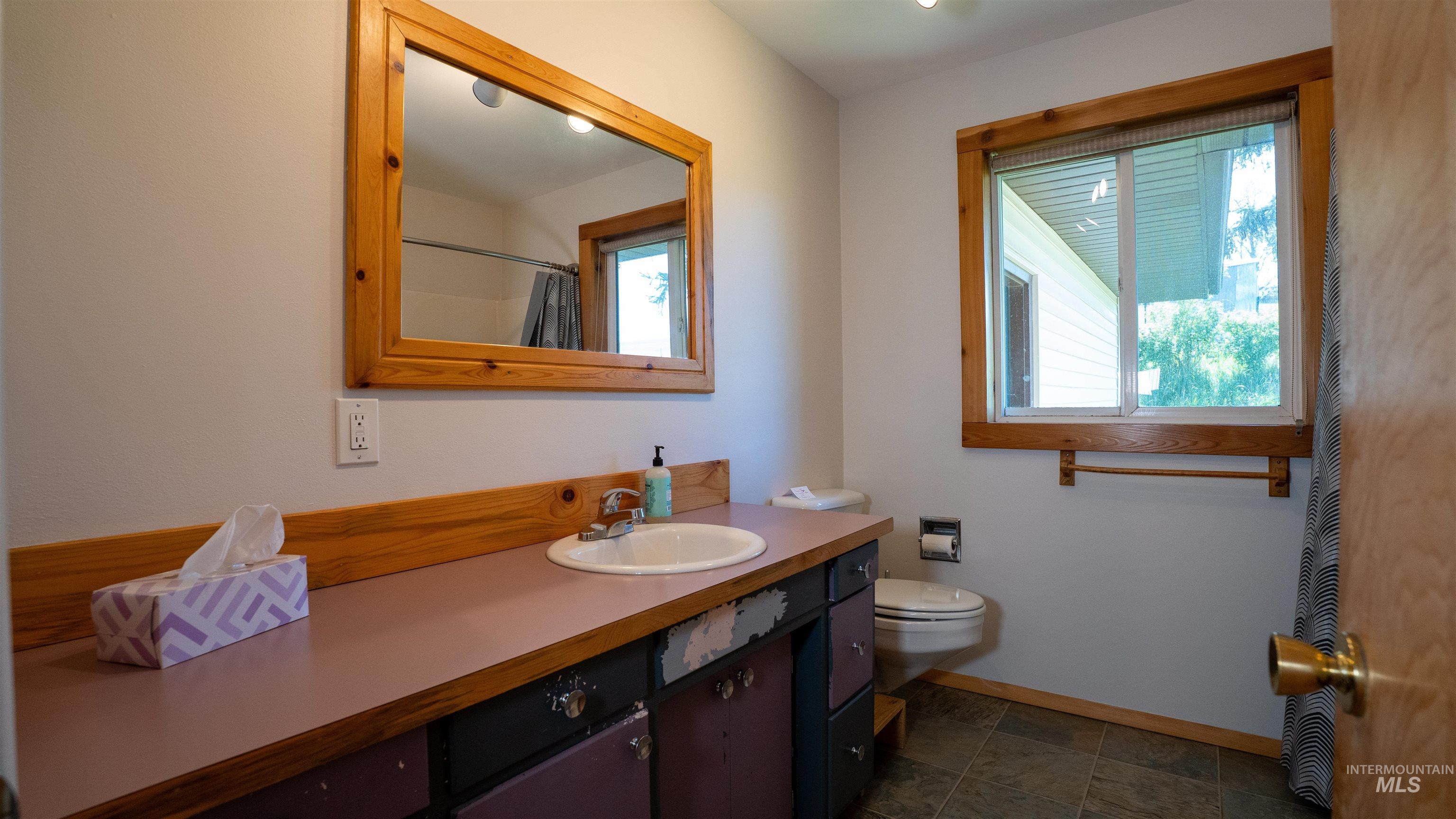 33818 North Rd, Kendrick, Idaho 83537, 5 Bedrooms, 2 Bathrooms, Residential For Sale, Price $445,000, 98946048